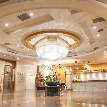 Highness Hotel Kujsan Kültér fotó