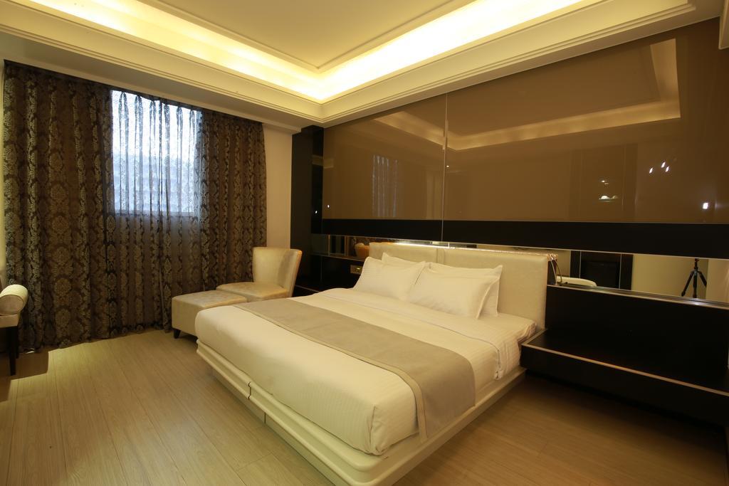 Highness Hotel Kujsan Kültér fotó