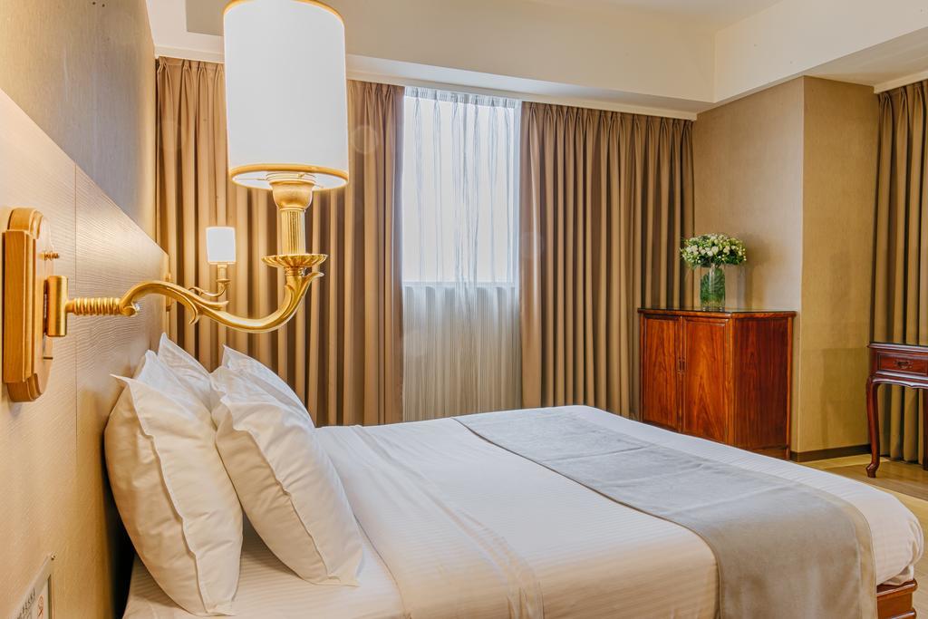 Highness Hotel Kujsan Kültér fotó