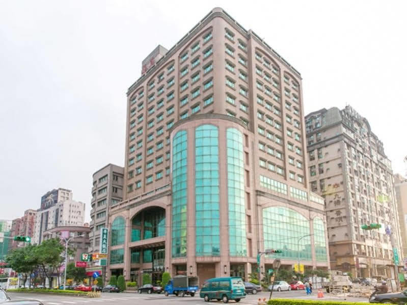 Highness Hotel Kujsan Kültér fotó