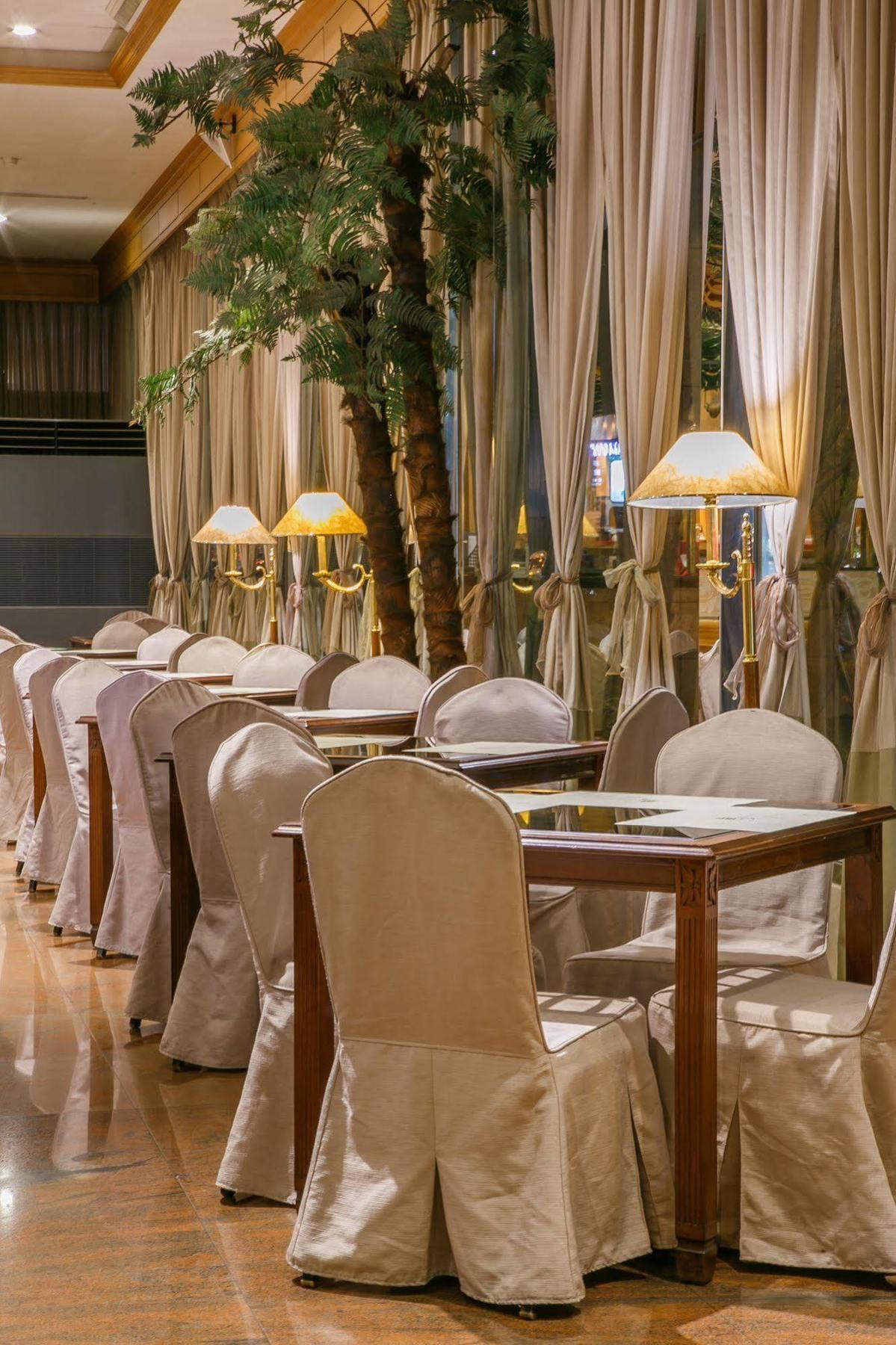 Highness Hotel Kujsan Kültér fotó